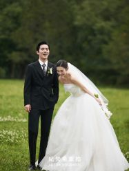 -纪梵希旅拍婚纱摄影(大连总店)