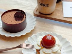 -VERIE BAKEHOUSE