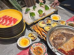 -一绪に寿喜烧(虹悦城店)