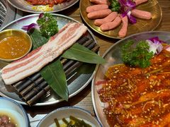 -明洞阿姨·韩式酱蟹烤肉·创意料理(三元桥店)