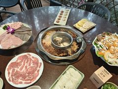 -巴倒烫陆派火锅山庄(南山总店)