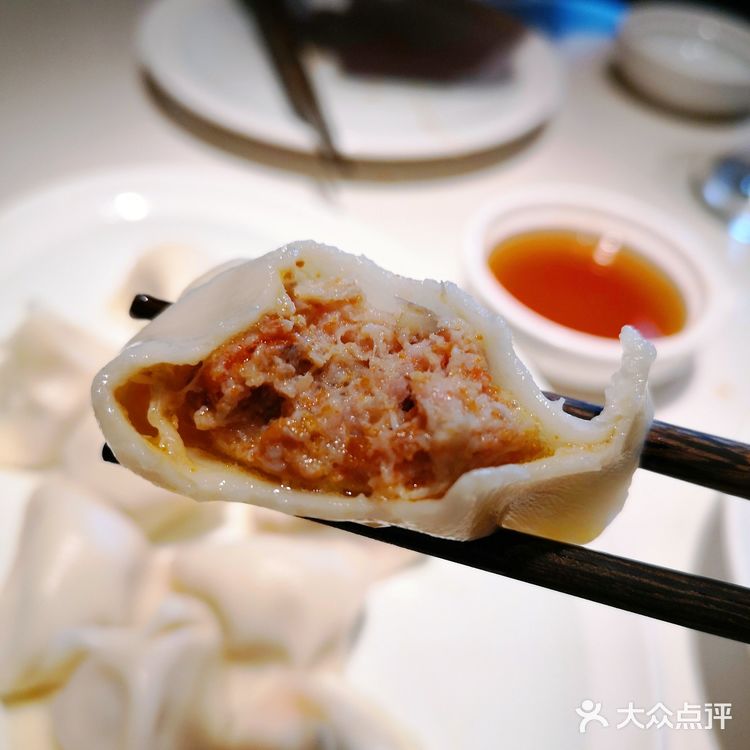 首次因为「原汁海胆水饺」独特的鲜味，被这家水饺店圈粉