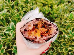 蛋黄肉松饭团-大个子蒸饭