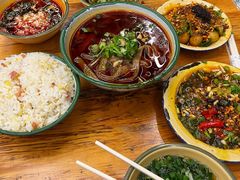 -拈签一笑黄牛肉辣卤串串