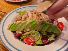 牛油果鸡扒沙拉-I HOLIC艾豪丽披萨(KKone店)