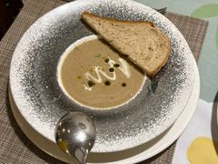 -又见马甲M8融合西餐厅(体育中心店)