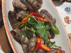 -喝丢一只鞋海鲜烧烤·海肠捞饭(东关街店)
