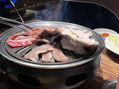 -明洞阿姨·韩式酱蟹烤肉·创意料理(三元桥店)