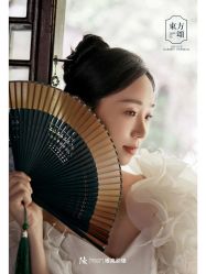 -雪中彩影婚纱摄影·微光艺术中心