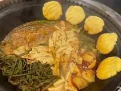 -田家大院东北农家菜铁锅炖(西安总店)