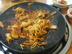-城山辣炒黑猪肉