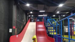 -蹦贝运动中心·蹦床·攀岩·闯关(龙岗店)