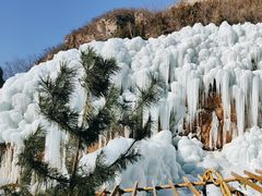 -大平台龙居瀑布旅游区
