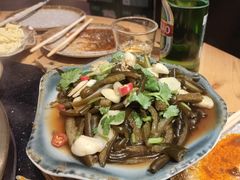 -顶顶汤火牛排火锅·经典铜锅涮肉