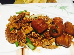 -闫府私房菜·百年鲁菜(恒隆店)