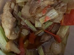 土猪小炒肉-嫩芽·重庆菜馆(十八梯露台观景店)