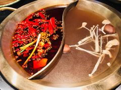 鸳鸯锅-潮火锅·麻辣牛肉火锅(观音桥方圆·LIVE店)