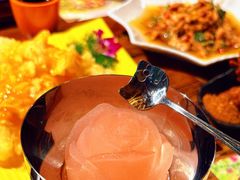-月亮眼花园餐厅书吧酒吧