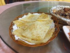 菠萝飞饼-年辉渔村·非遗传承餐厅(新丰江店)