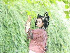 -翩若国风汉服体验馆