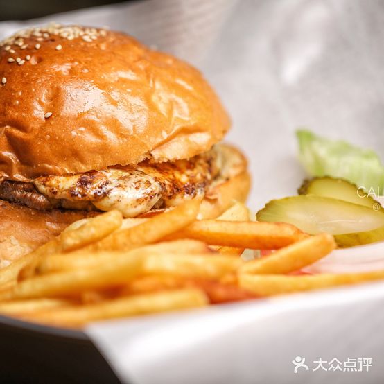 Mikey’s Diner麦奇餐厅