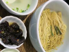 -蟹上黄·蟹黄面·江南糖水(人民广场店)