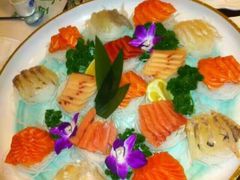 -青瓦餐厅·生鱼片·韩园烤肉(西塔店)