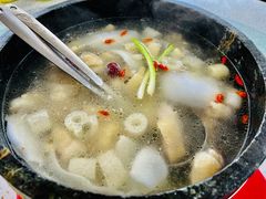 -墨脱石锅椰子鸡•海鲜糟粕醋(榆亚路店)