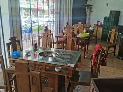大堂-佘记全家福芋儿鸡(向阳街总店)