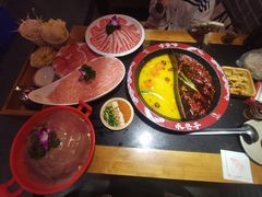 -水巷子·巴掌腰片重庆火锅(巧家店)