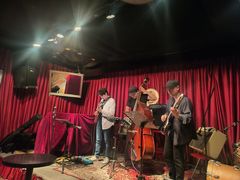-东岸Cafe 爵士俱乐部