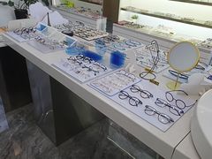 -视野联行眼镜·蔡司·控优点授权(长白万象汇店)