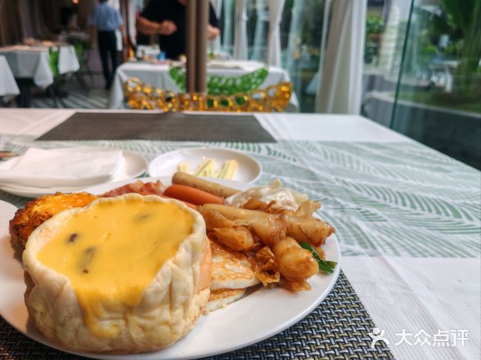 美嘉华面包西饼店(红胜坊店)布丁包图片