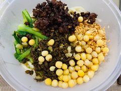 豌豆杂酱面-赵崽儿川式面品(金桥国际店)
