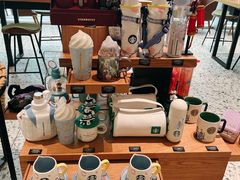 零售区-星巴克(平湖万达广场店)