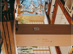 -蜜桃餐厅·伴山(湖滨商业街店)