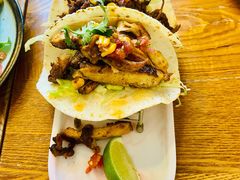 牛肉TACOS和鸡肉TACOS-AFS Cafe & Canteen(闽江二路店)