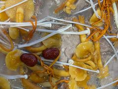 -九寨特色牦牛肉汤锅 羊肉汤锅