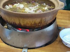-广味炭炉鸡煲(宝业路分店)
