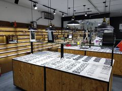 -罗伯特眼镜·蔡司官方授权(罗湖国贸店)