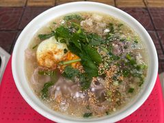 -啊墨江牛烂烀米线