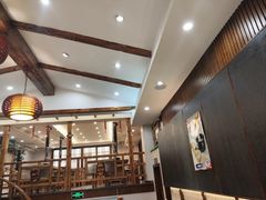 -青瓦餐厅·生鱼片·韩园烤肉(西塔店)