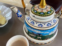 奶茶-粘豆包柴火铁锅炖