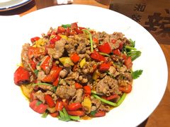 小炒黄牛肉-湘辣欢·湖南家常小馆