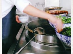 -吾穆勒蓬灰牛肉面·清真(北滨河中路店)