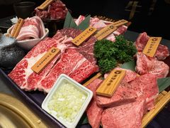 -铭牛烧肉·和牛海鲜自助(高新月牙湖店)