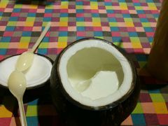 -志龙皇冠吃货椰子铺