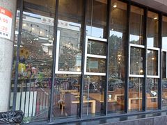 -新华书店(龙湖路店)