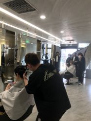 -简法造型·品牌形象店