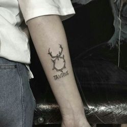 -Black Tattoo Studio